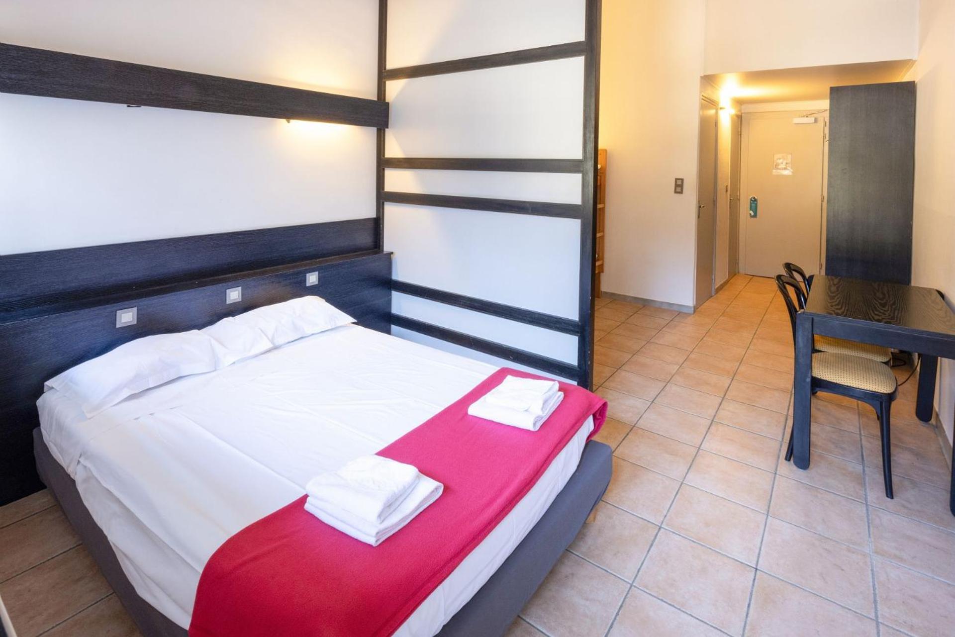 Village Club Mileade Calvi กาลวี ภายนอก รูปภาพ