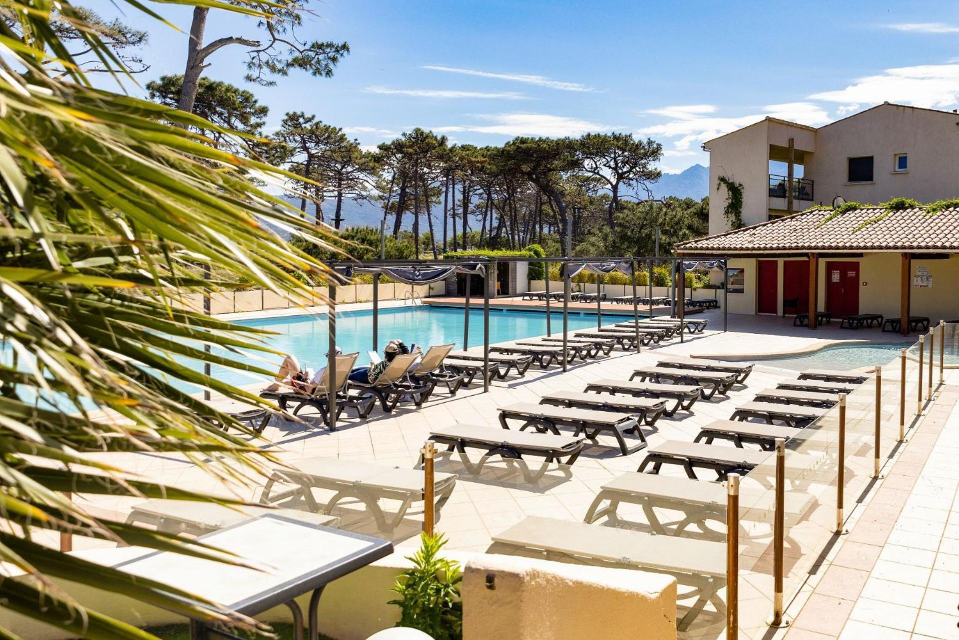 Village Club Mileade Calvi กาลวี ภายนอก รูปภาพ