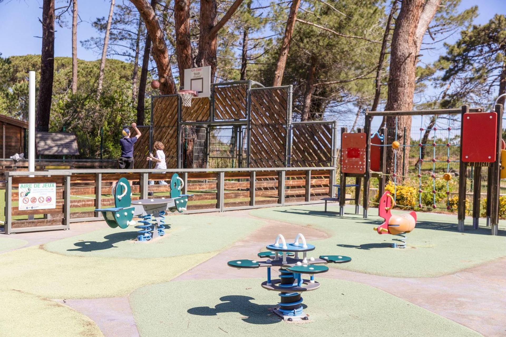 Village Club Mileade Calvi กาลวี ภายนอก รูปภาพ