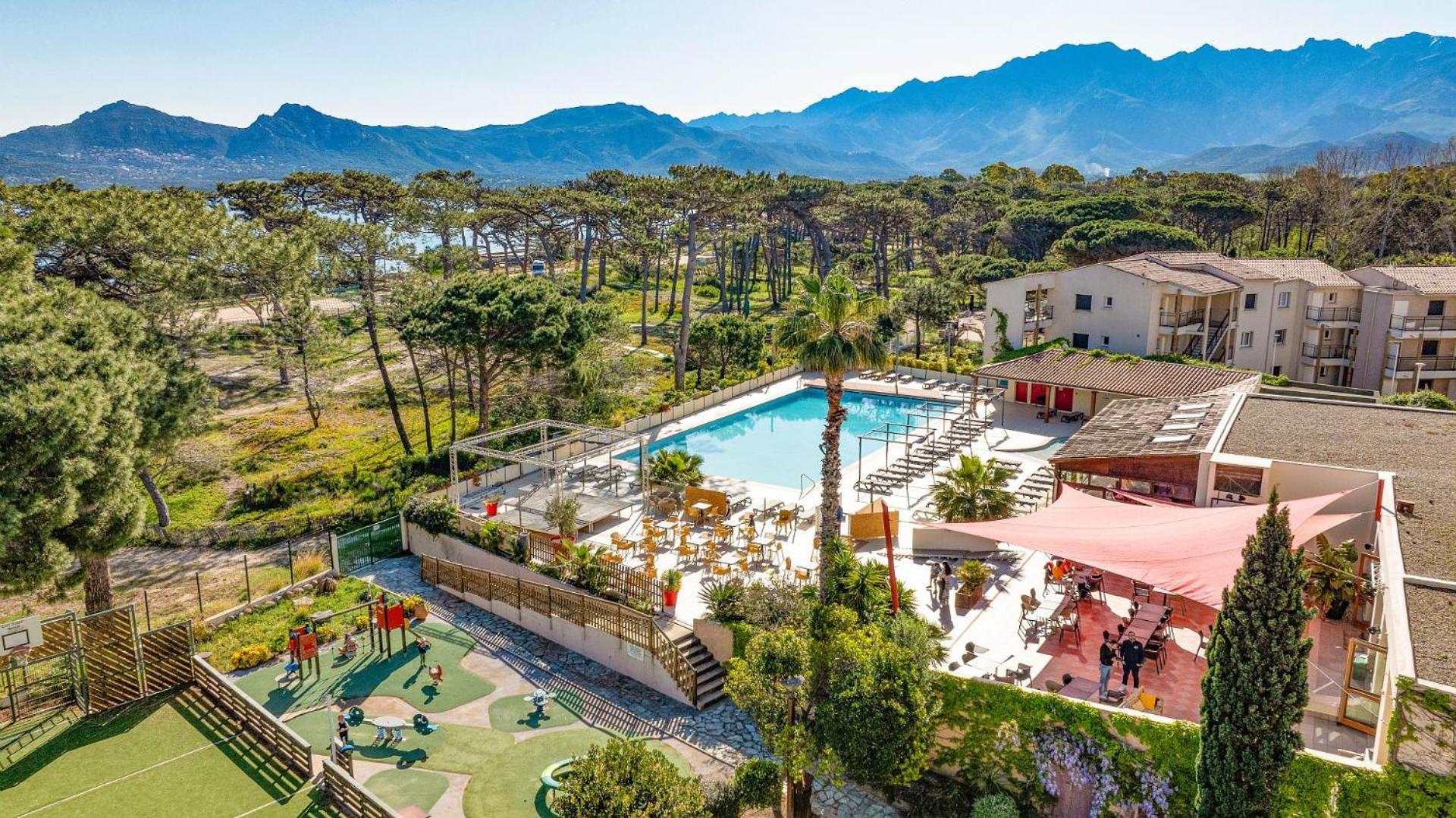Village Club Mileade Calvi กาลวี ภายนอก รูปภาพ